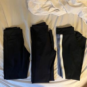 Lot of 3 under Armour leggings black mid rise high rise ankle 7/8 workout